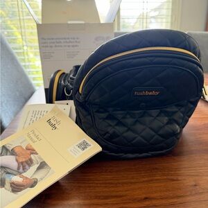 NWT tush baby Strapless Baby Hipseat - Vegan Black Leather